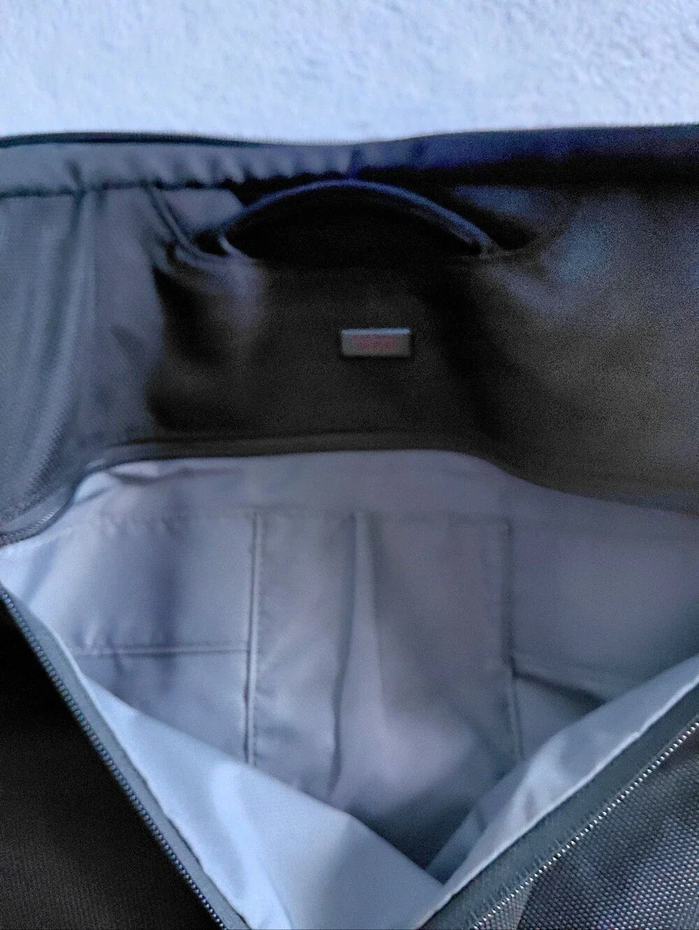 Tumi Laptop Briefcase Messenger Bag Black Nylon With STRAP EUC